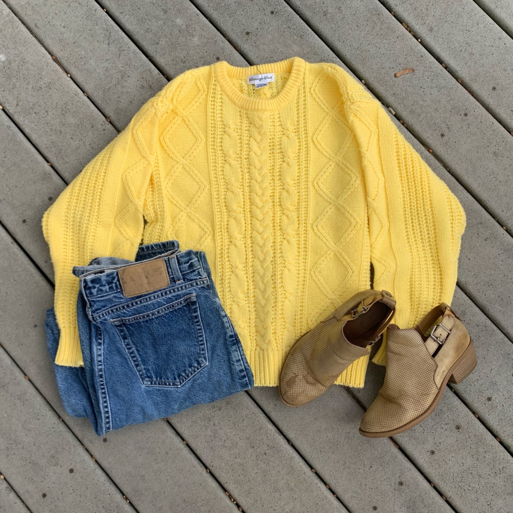 Vintage 80’s Chunky Hand-knit Sweater || Yellow Cable Knit Crewneck Sweater